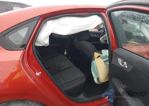 2023 Kia Forte Lxs z USA, uszkodzony, nr VIN 3KPF24AD0PE507401